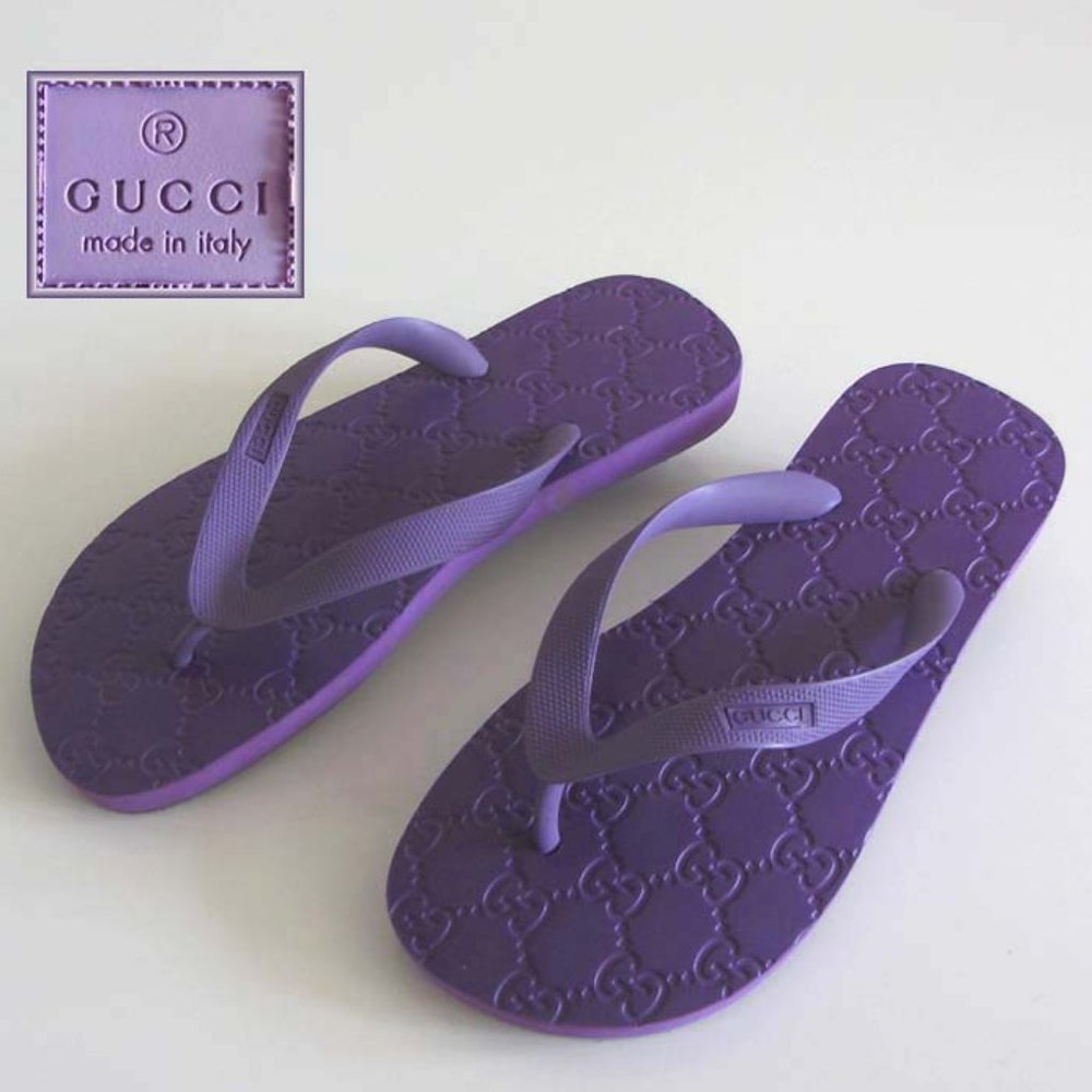 new GUCCI GG Bedlam rubber thong sandals flip flops 37 / 7 US